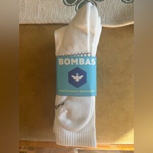 Bombas NIB Men's White Calf Crew Mid-weight Socks, XL 4 pk
